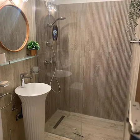 Hideaway Studio بيت ضيافة